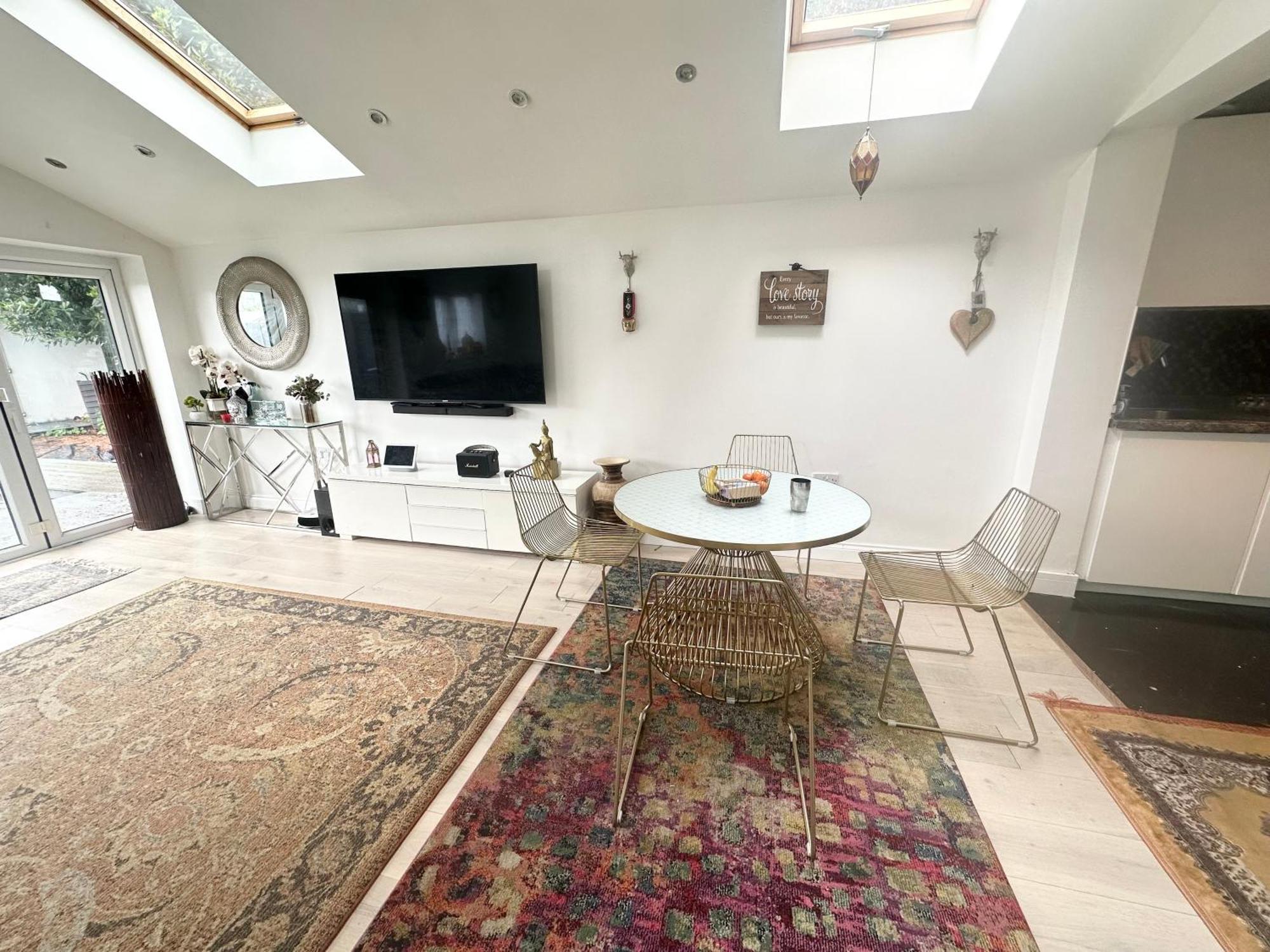 Beautiful Home In London With Easy Access To Central London Саттон Екстер'єр фото