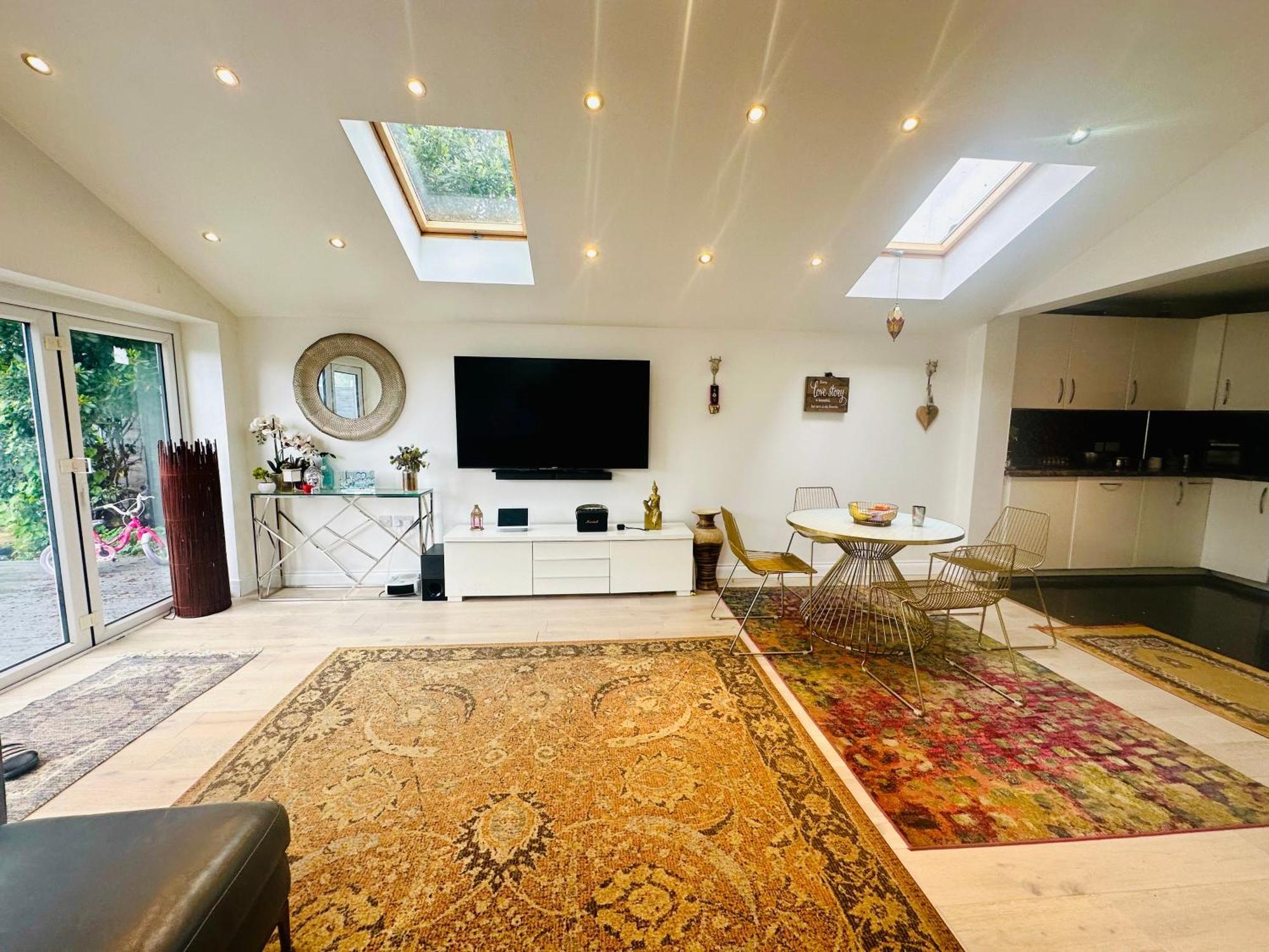 Beautiful Home In London With Easy Access To Central London Саттон Екстер'єр фото